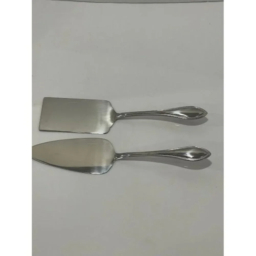 Wallace Silver Plated Cake & Pie‎ Server Set